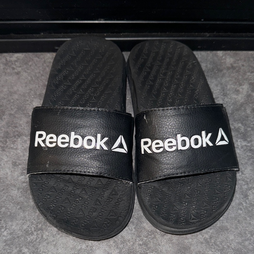 Reebok Kids Black Slides with Logo